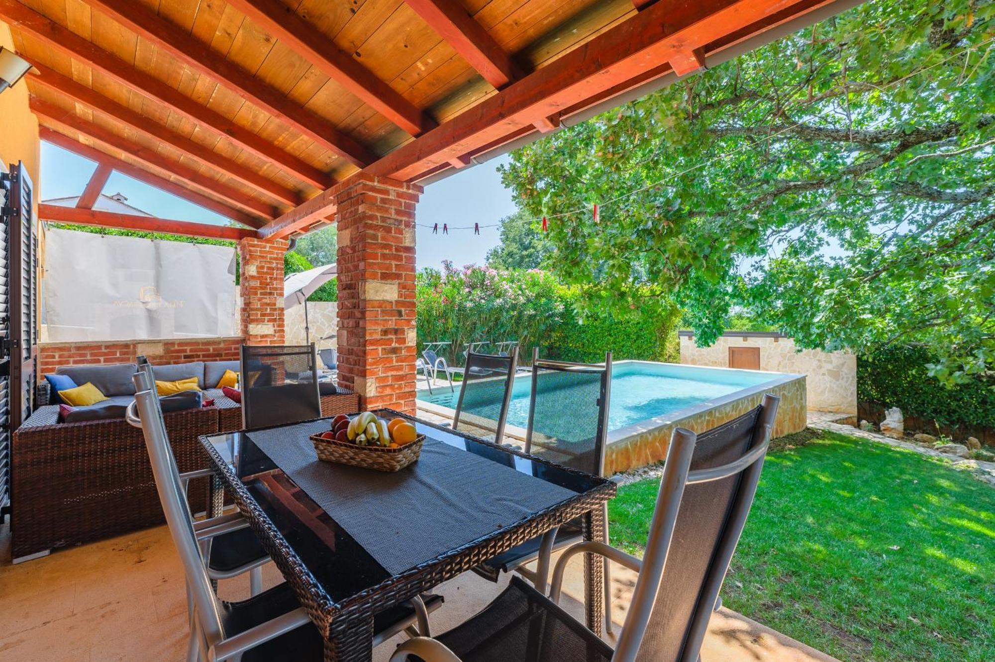 Villa Hrast Bacva Вишнян Экстерьер фото